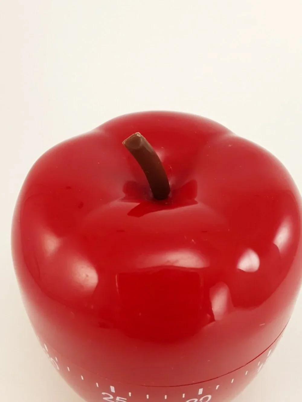 Vtg Red Apple Kitchen Timer, Mechanical, 60 Minutes, plastic fruit grannycore
